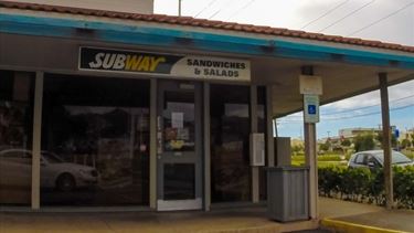 What Time Does Subway Start Serving Lunch?