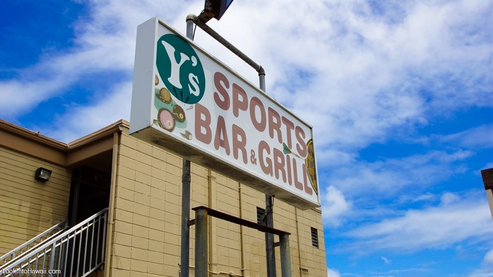 Y's Sports Bar & Grill